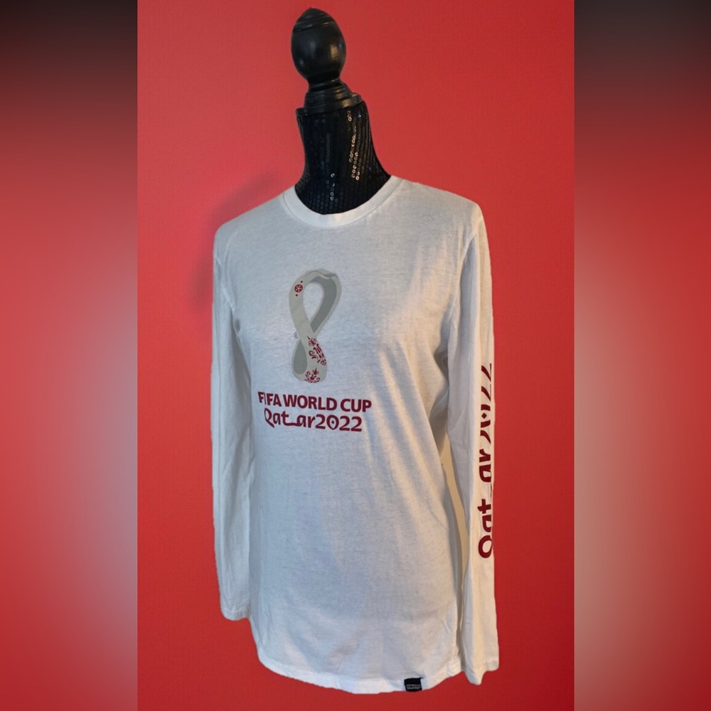 Official FIFA World Cup 2022 Qatar White Long Sleeve T Shirt Women’s Small